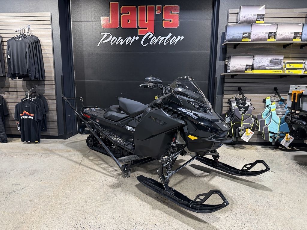 2026 Ski-Doo MXZ® Adrenaline® 850 E-TEC 137_Black 850 E-TEC 137 1.25 in reedsburg WI
