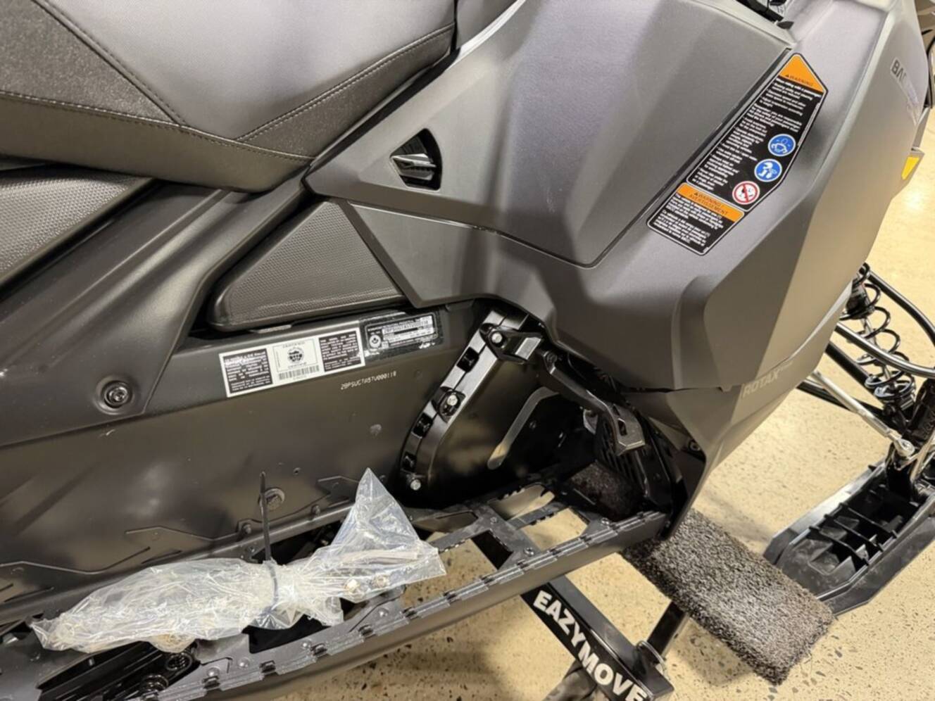 A photo of this 2026 Ski-Doo Backcountry Adrenaline® 850 E-TEC Storm 1.5_Black