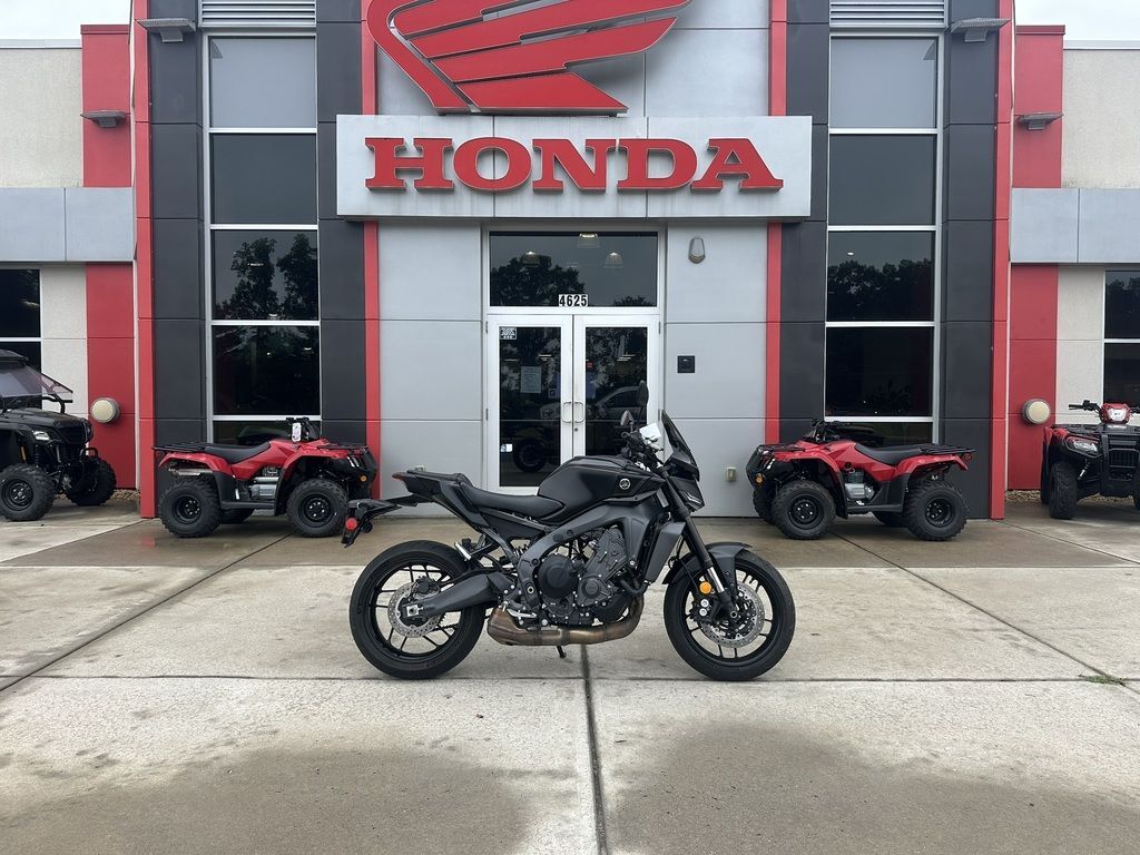 2025 Yamaha MT-09 09 in Granite Falls, NC