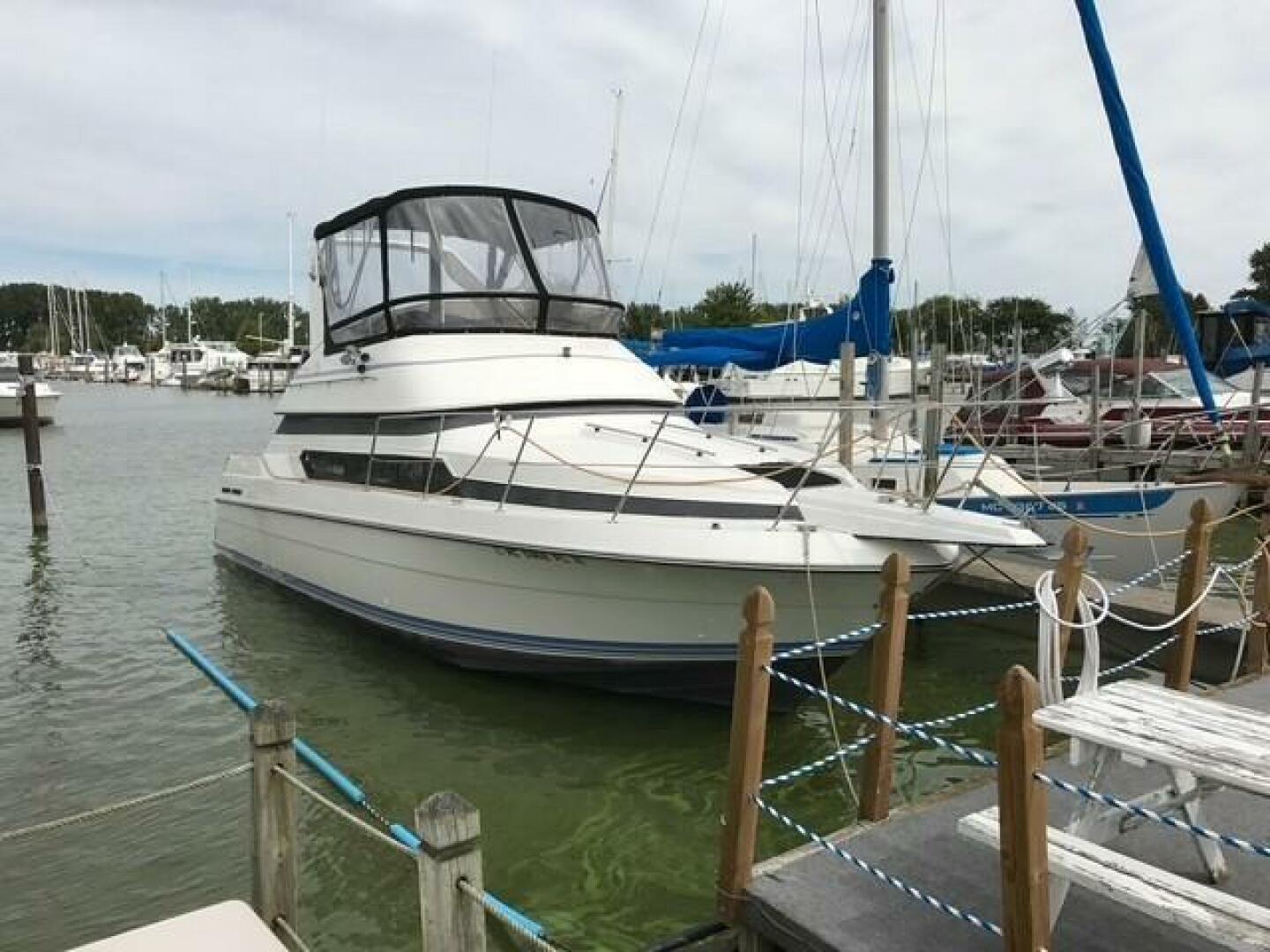 1991 Carver Santego 3067 in la salle MI