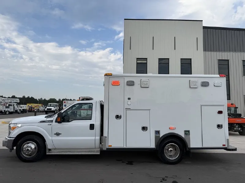 2016 FORD F350 HORTON AMBULANCE