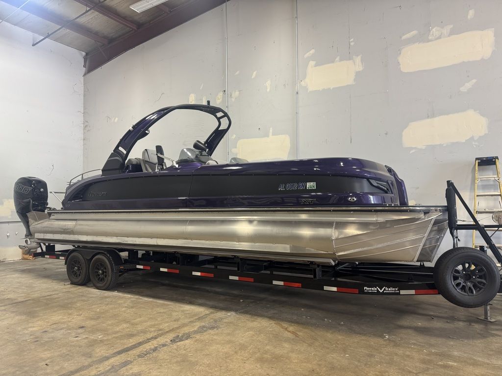 2023 Manitou XT 27 SRW Dual Engine 27 SPLIT REAR WINDSHIELD (SRW) in dubuque IA