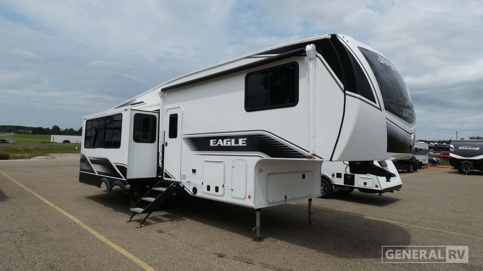 2025 Jayco EAGLE 30CRT in north canton OH
