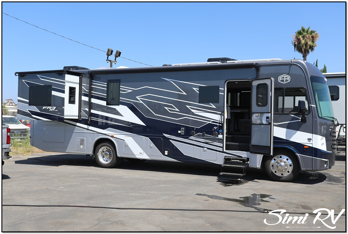 2027 Forest River FR3 PLUS 33Z in simi valley CA