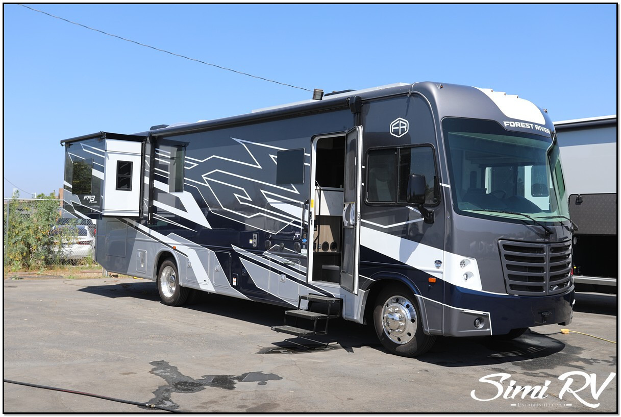 2027 Forest River FR3 PLUS 33Z in simi valley CA