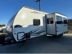 2022 FOREST RIVER SURVEYOR LEGEND 276BHLE