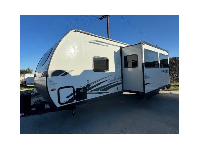 2022 FOREST RIVER SURVEYOR LEGEND 276BHLE