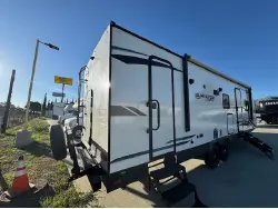 2022 FOREST RIVER SURVEYOR LEGEND 276BHLE