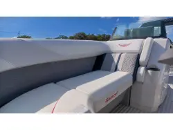 2027 Bennington 22 M SWINGBACK