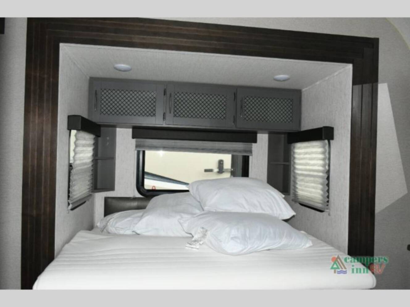 A photo of this 2023 Grand Design Momentum 21G