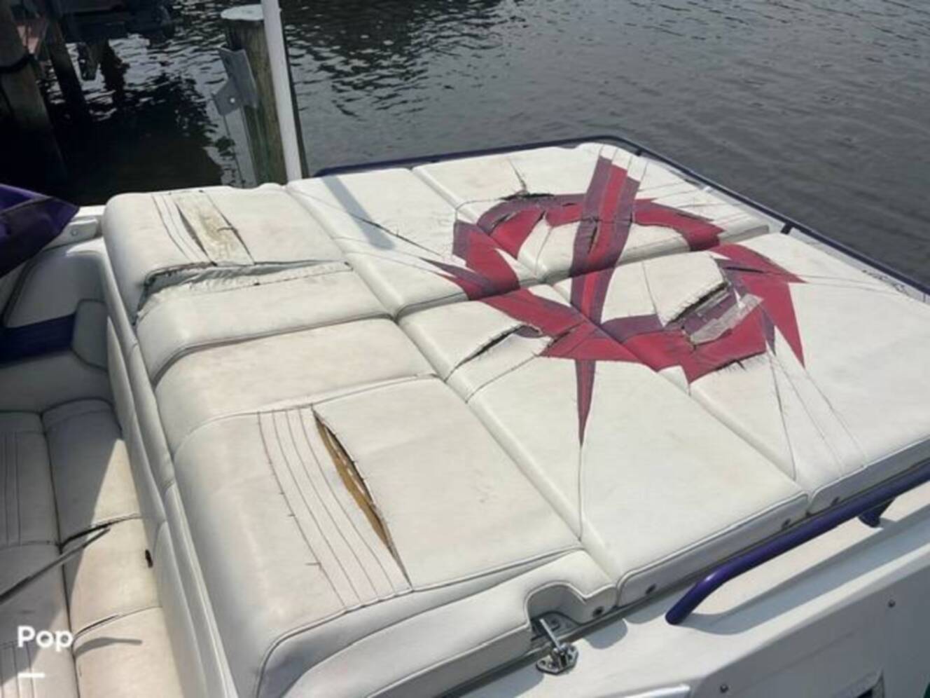 A photo of this 1998 Fountain Lightning 42