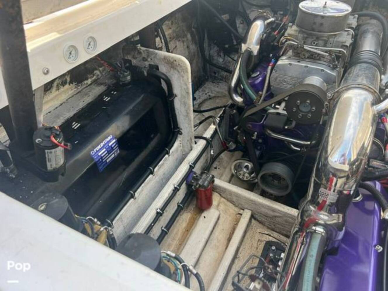 A photo of this 1998 Fountain Lightning 42