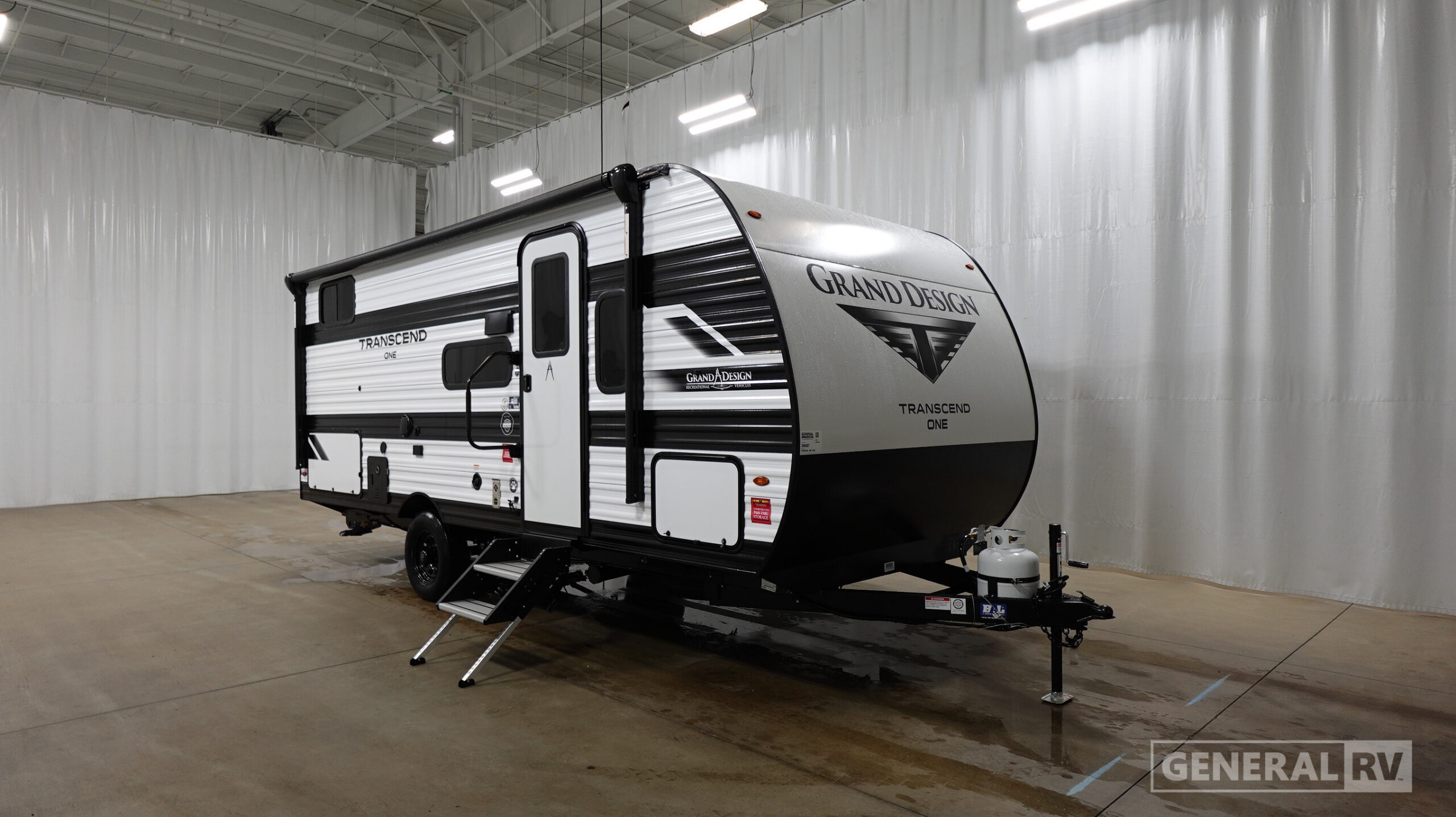 2027 Grand Design TRANSCEND ONE 161BH in birch run MI
