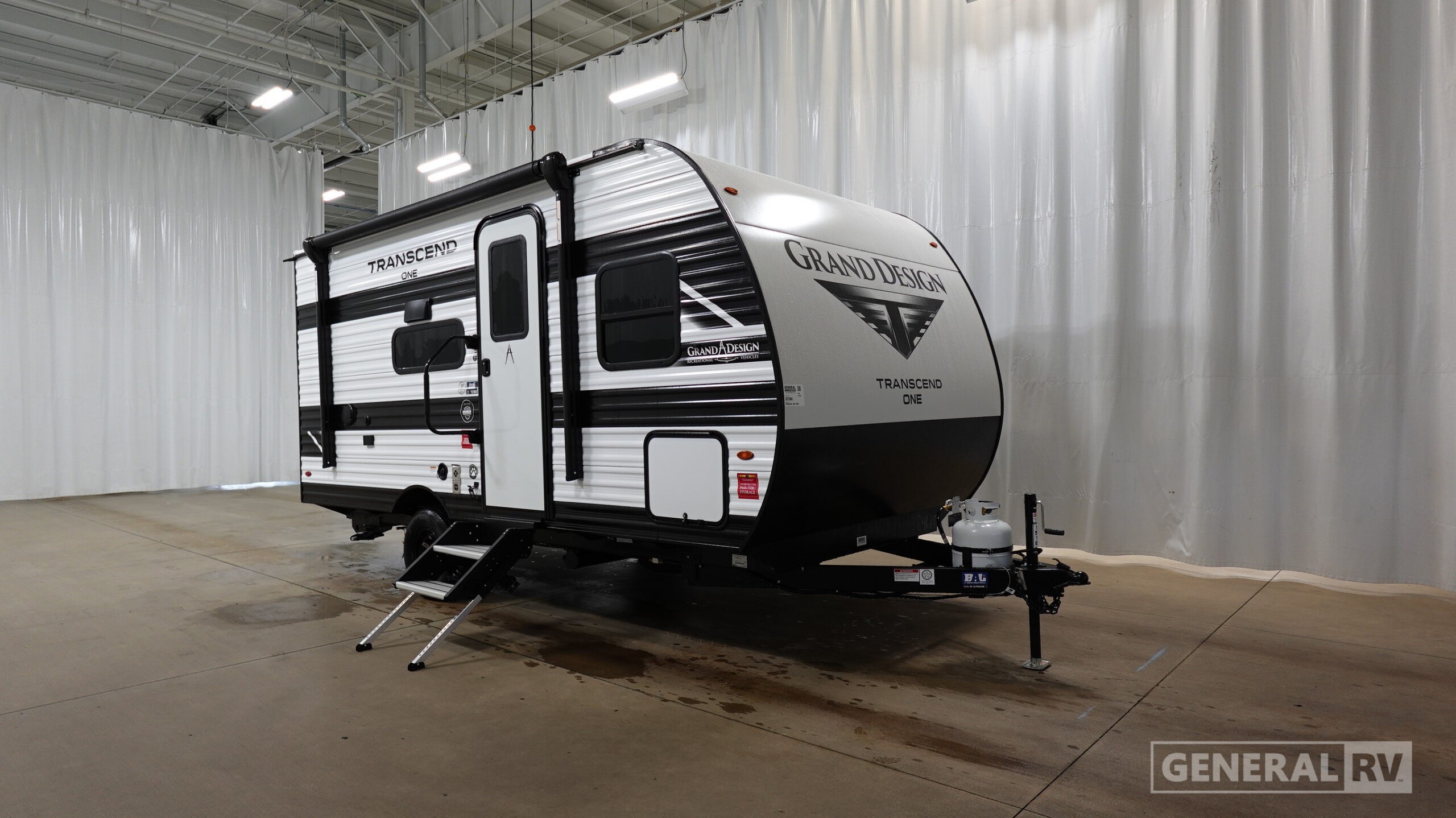 2027 Grand Design TRANSCEND-ONE 151BH in mt clemens MI