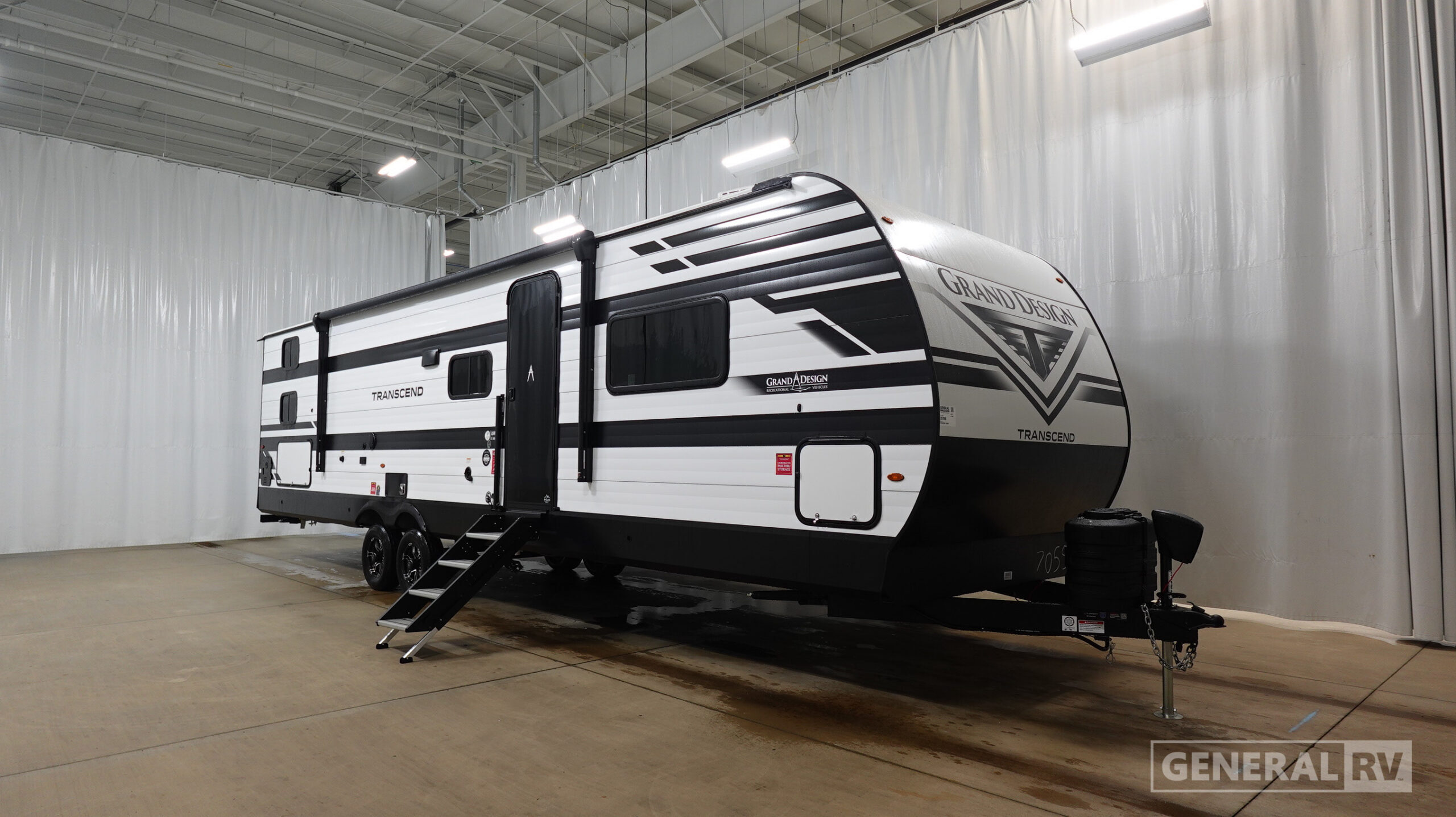 2027 Grand Design TRANSCEND 335BHT RV