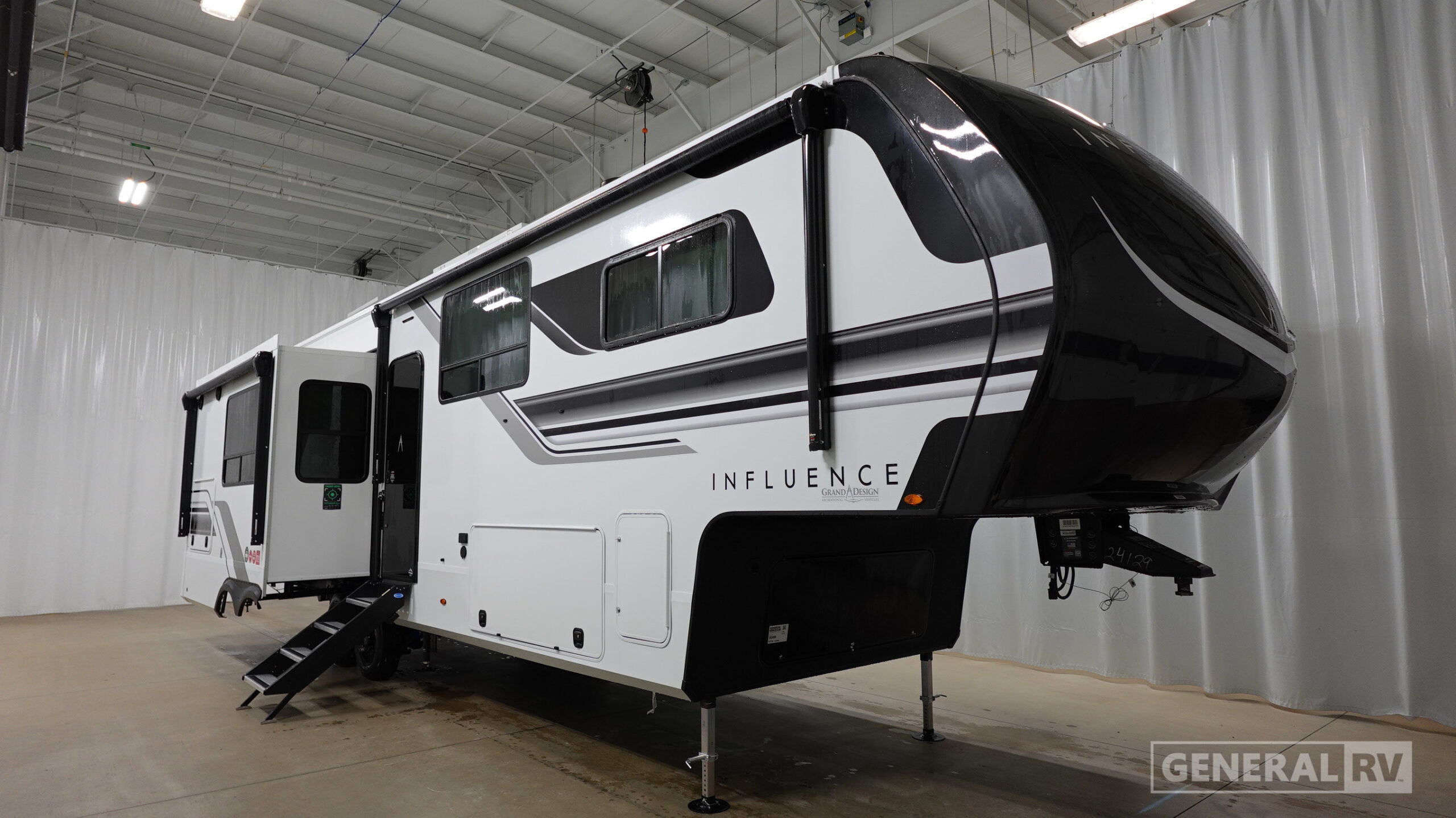 2026 Grand Design SOLITUDE-I 3203GK in wayland MI