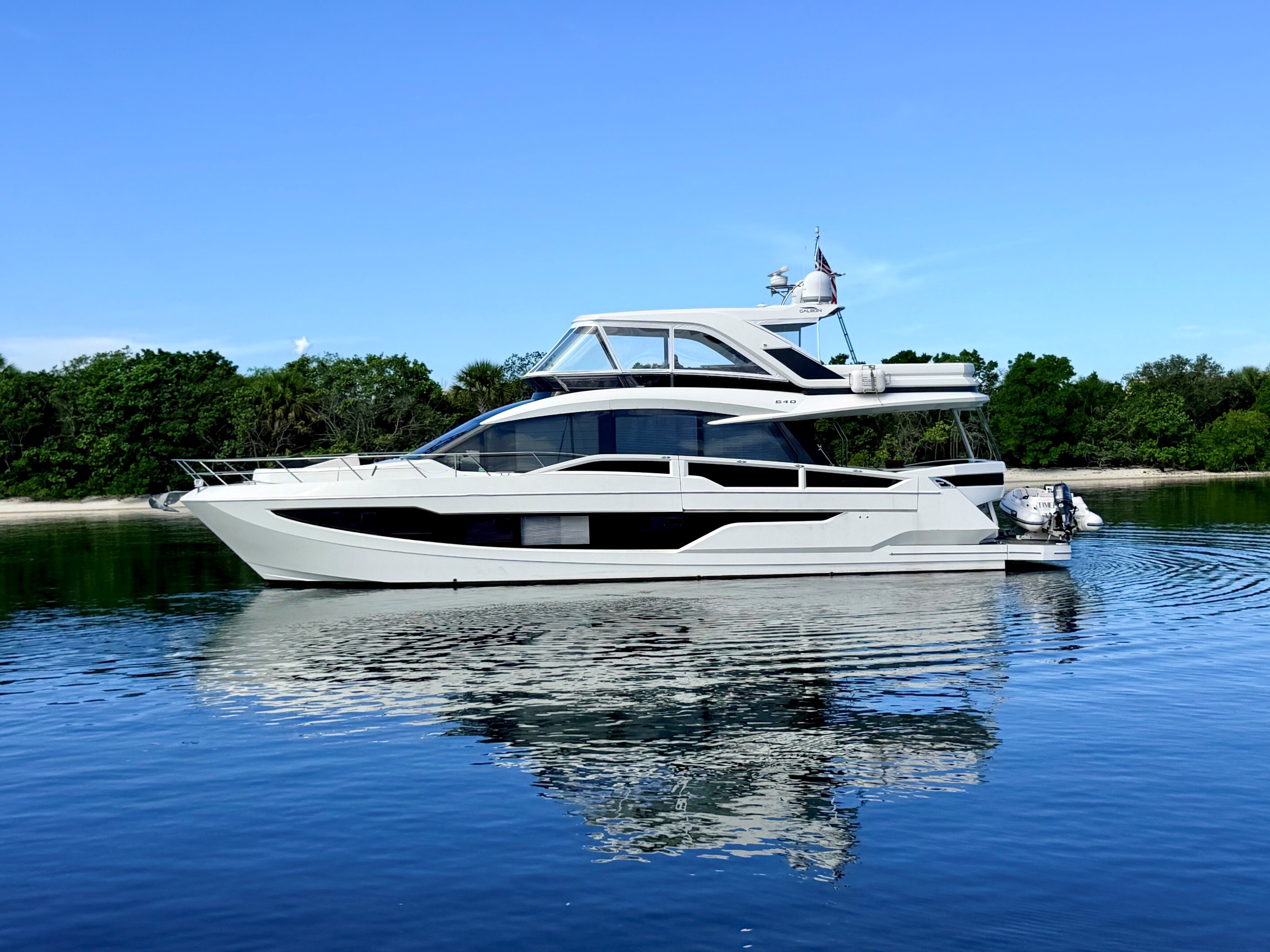 2019 Galeon 640 FLY BRIDGE in jupiter FL