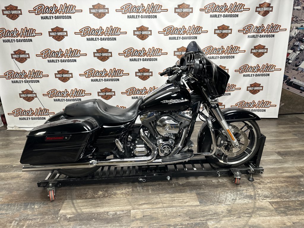 2016 Harley-Davidson Street Glide Special SPECIAL in Sturgis, SD
