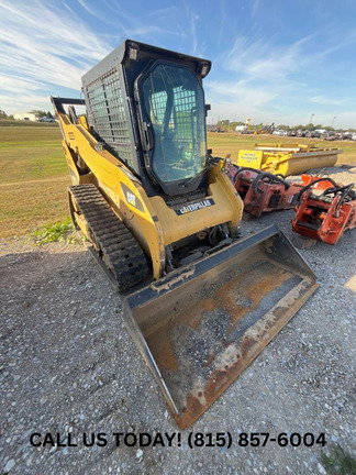 2011 Caterpillar 259B in Wauconda, IL