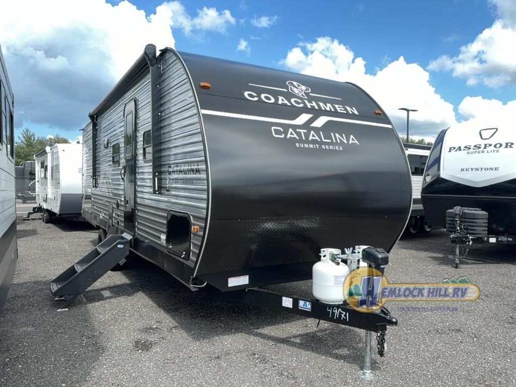 2027 Coachmen Rv Catalina Summit Series 8 261BHS in southington CT