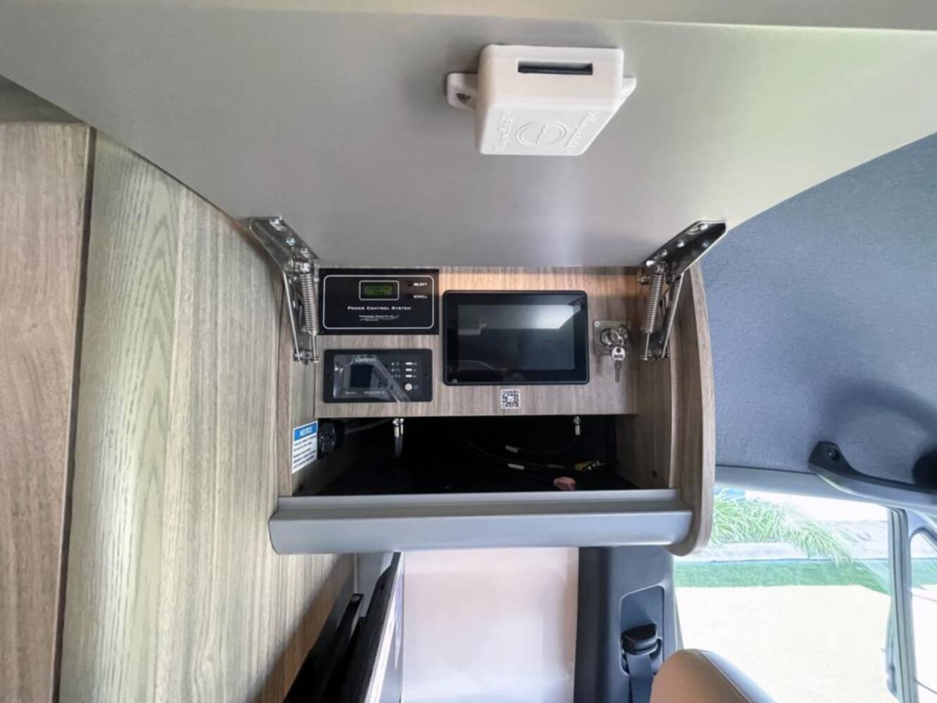 A photo of this 2027 Airstream Interstate 24GTX