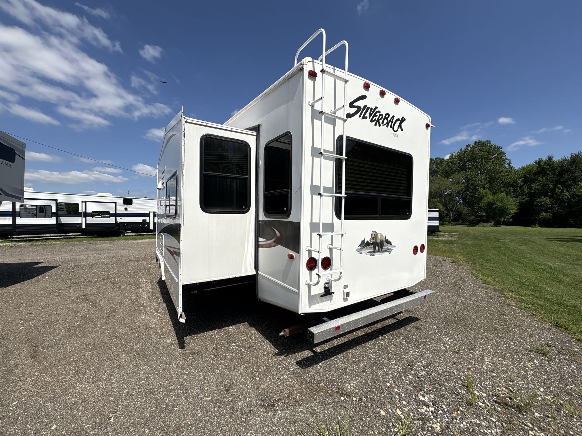 2012 Forest River Cedar Creek SILVERBACK 29RL in lancaster OH