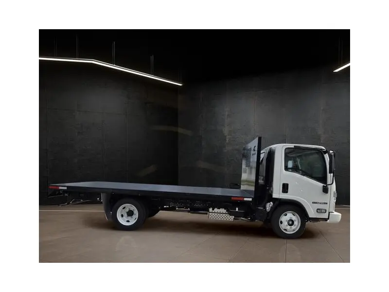 2026 ISUZU NPR HD