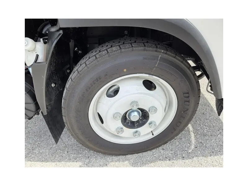 2026 ISUZU NPR HD