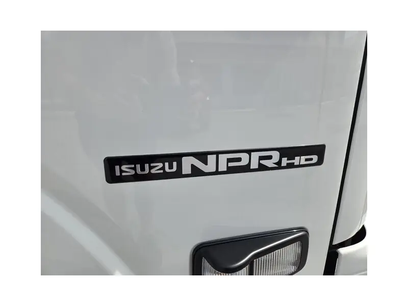 2026 ISUZU NPR HD