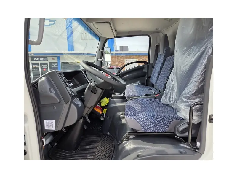 2026 ISUZU NPR HD