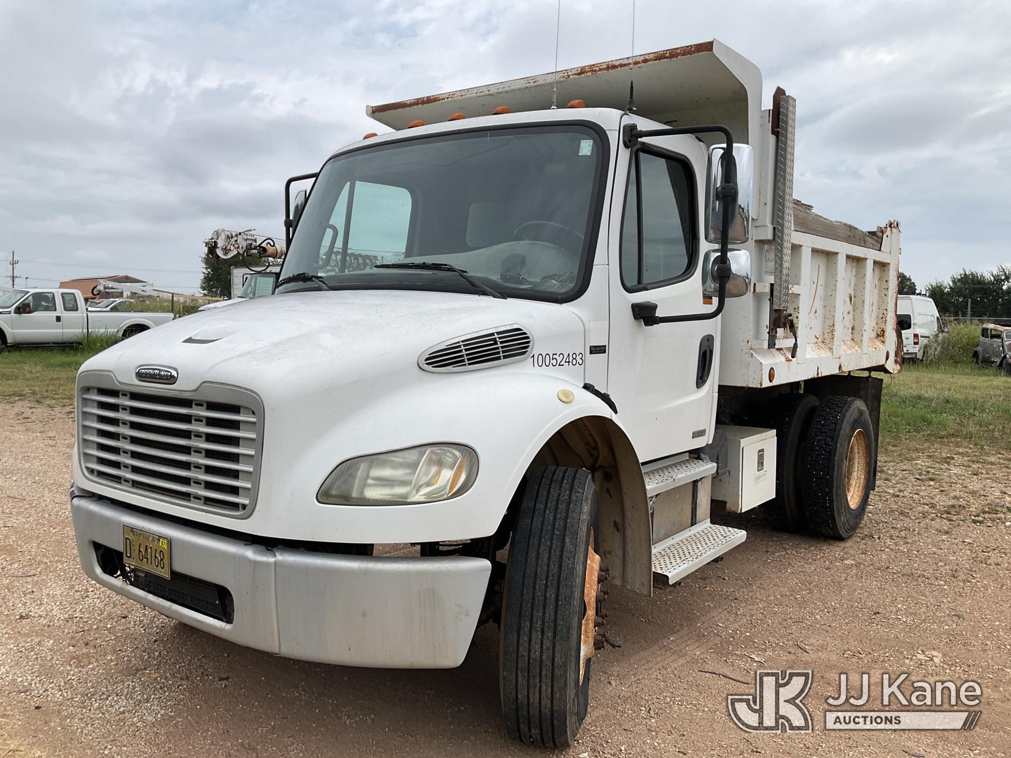 2003 FREIGHTLINER BUSINESS CLASS M2 106 in Joplin, MO