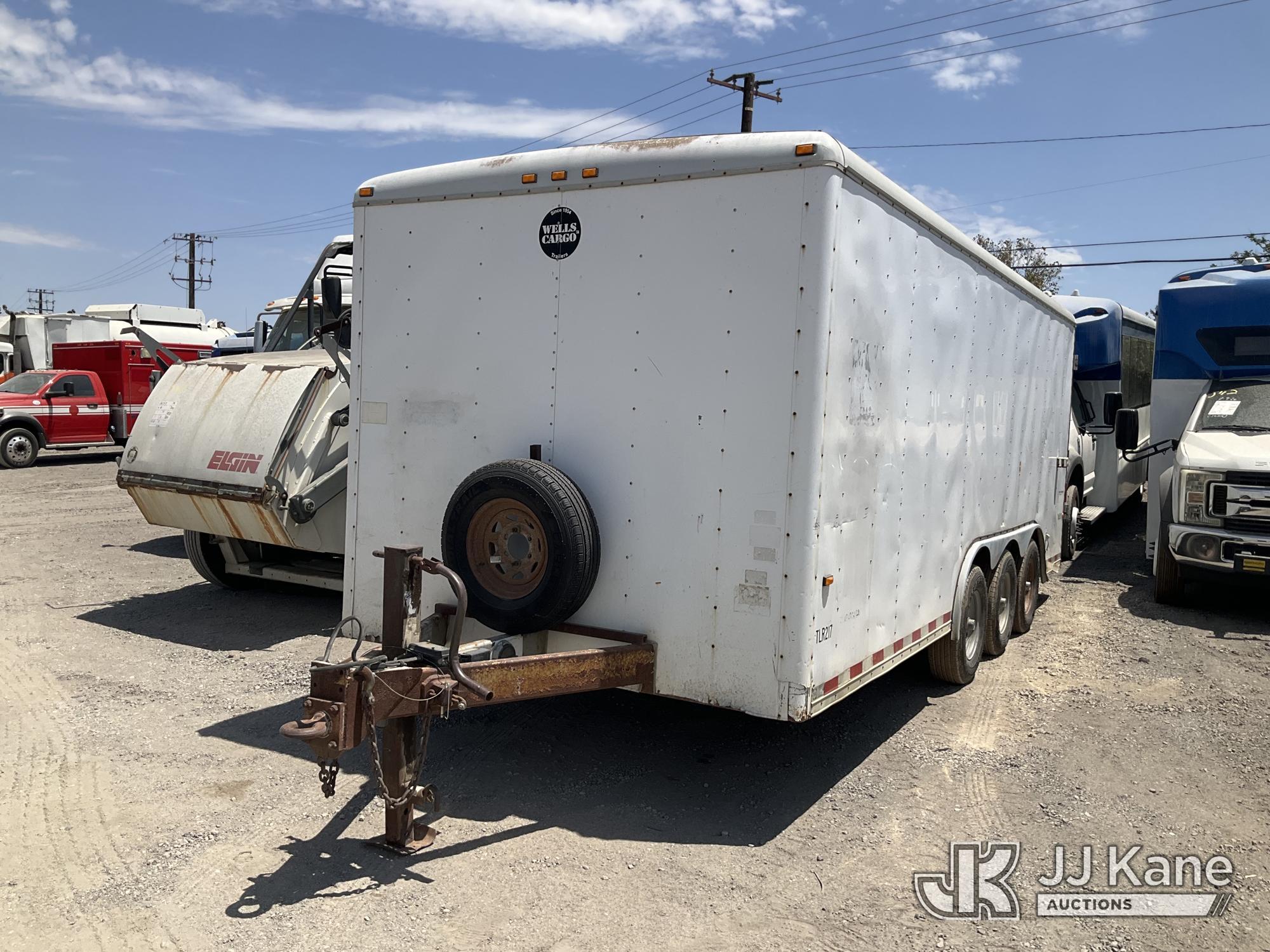2001 WELLS CARGO TRAILER in Jurupa Valley, CA