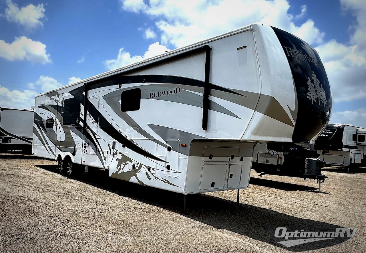 2021 Redwood Rv Redwood 4001LK in robstown TX