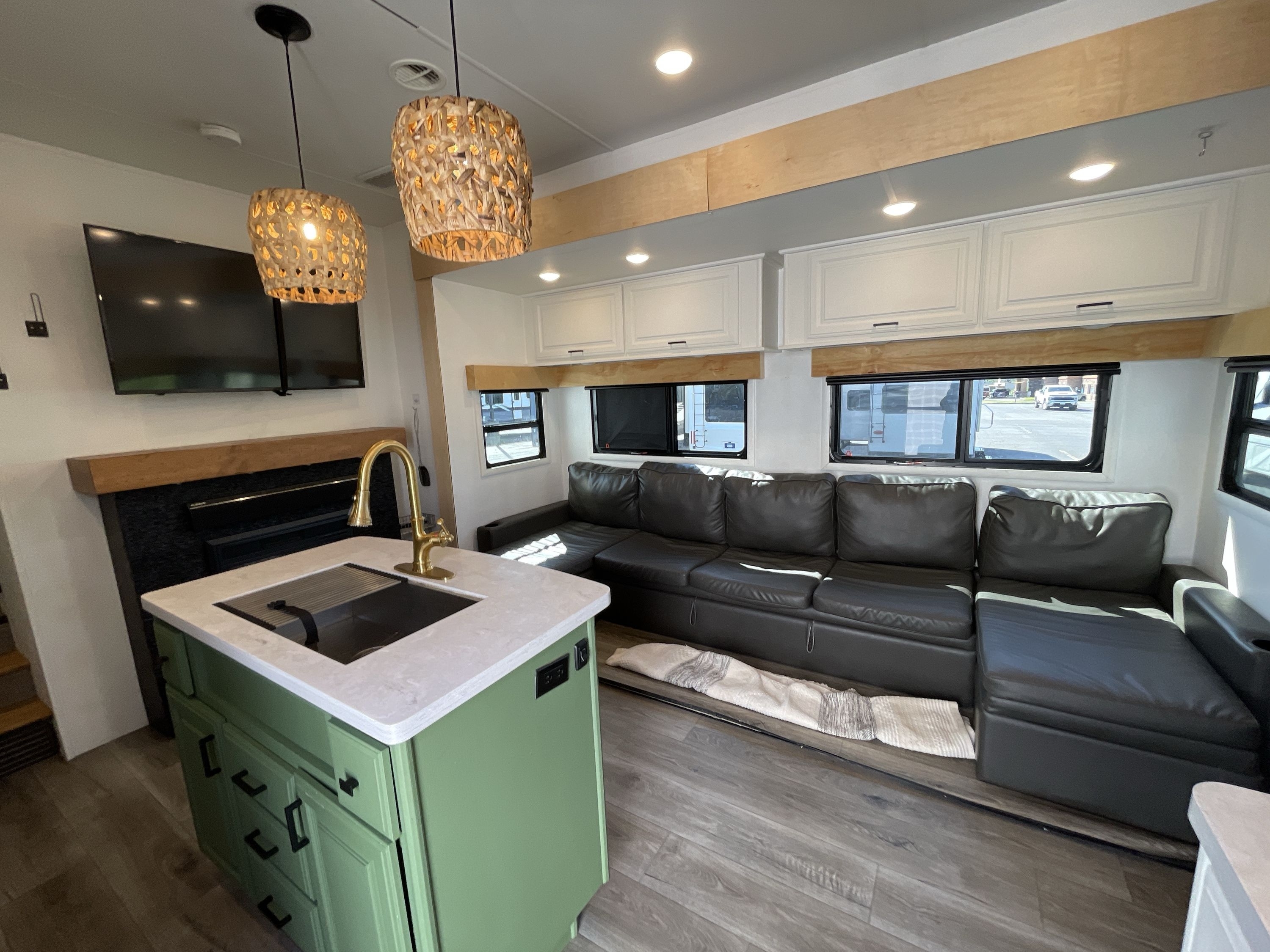 2021 Highland Ridge OPEN RANGE 376FBH in cicero NY