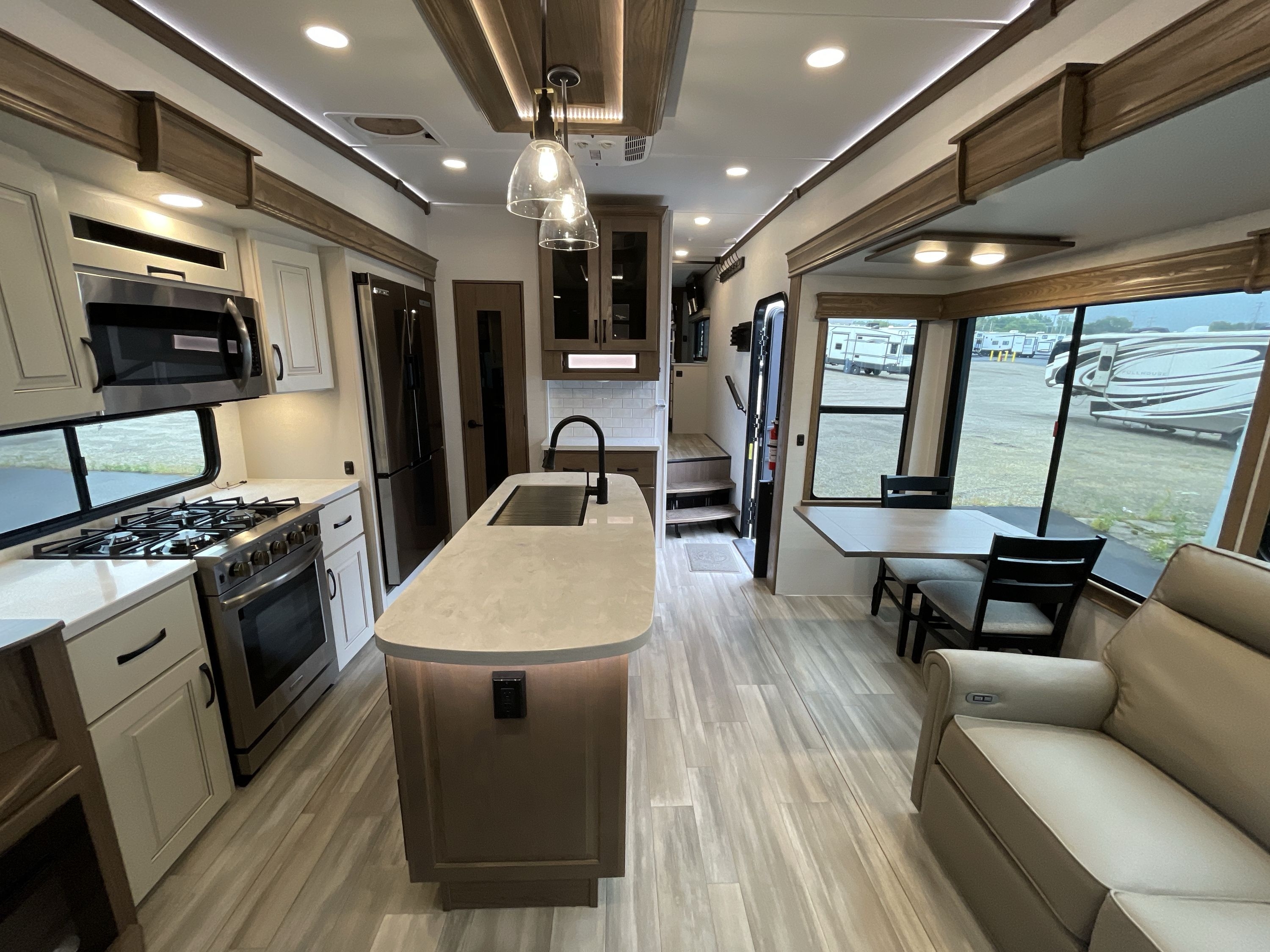 2024 Alliance PARADIGM 310RL in grand rapids MI