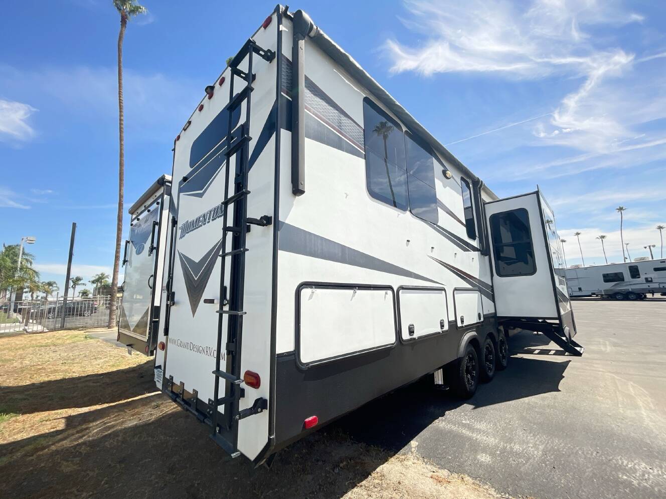 A photo of this 2019 Grand Design MOMENTUM 376TH