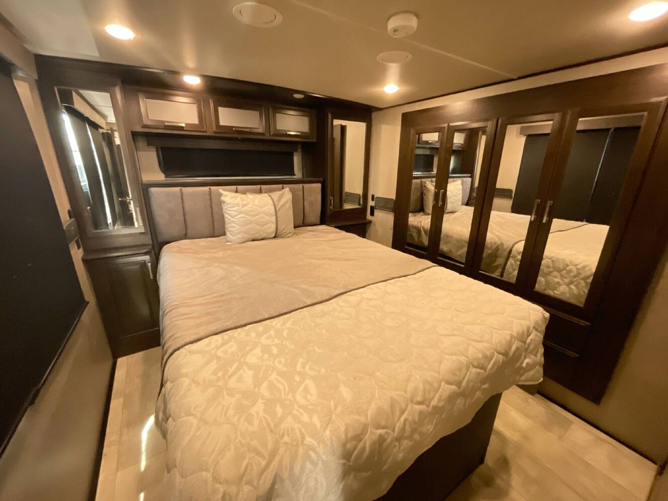 A photo of this 2019 Grand Design MOMENTUM 376TH
