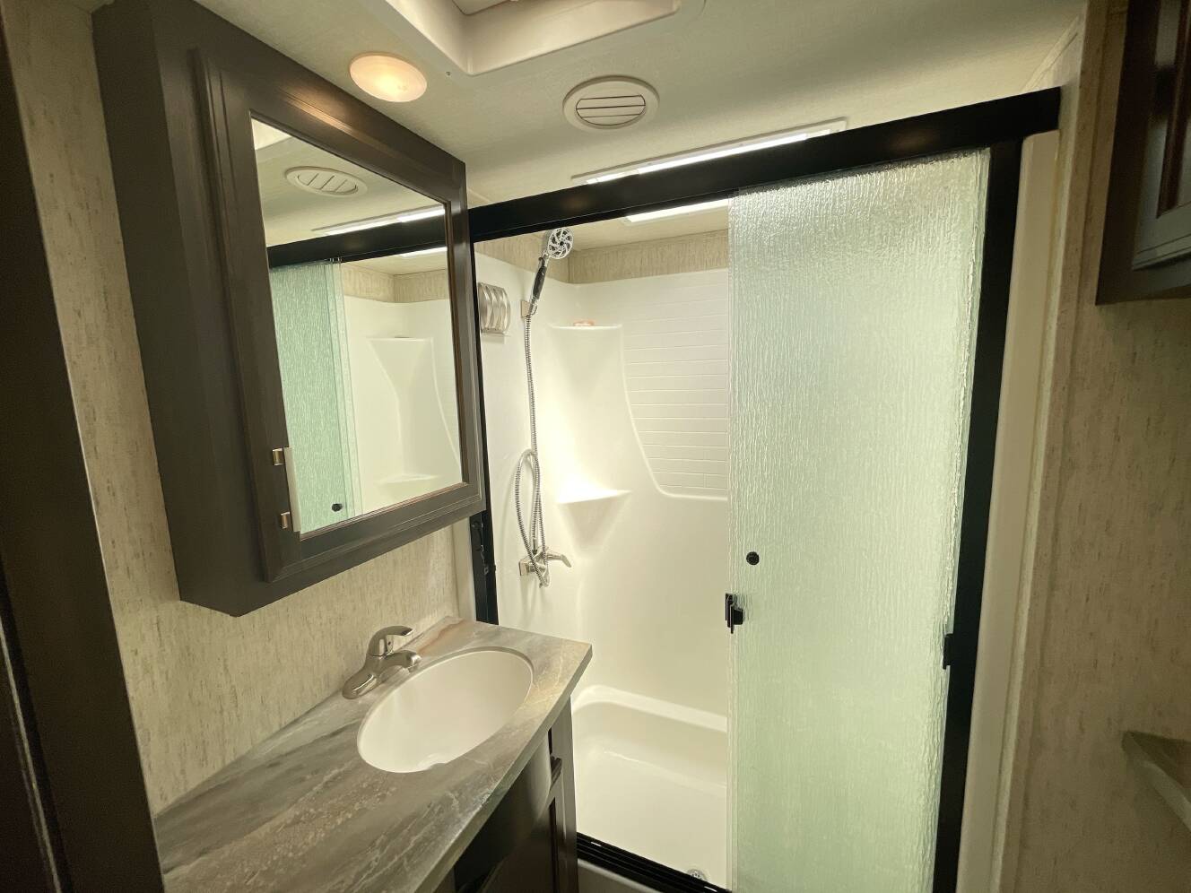 A photo of this 2019 Grand Design MOMENTUM 376TH