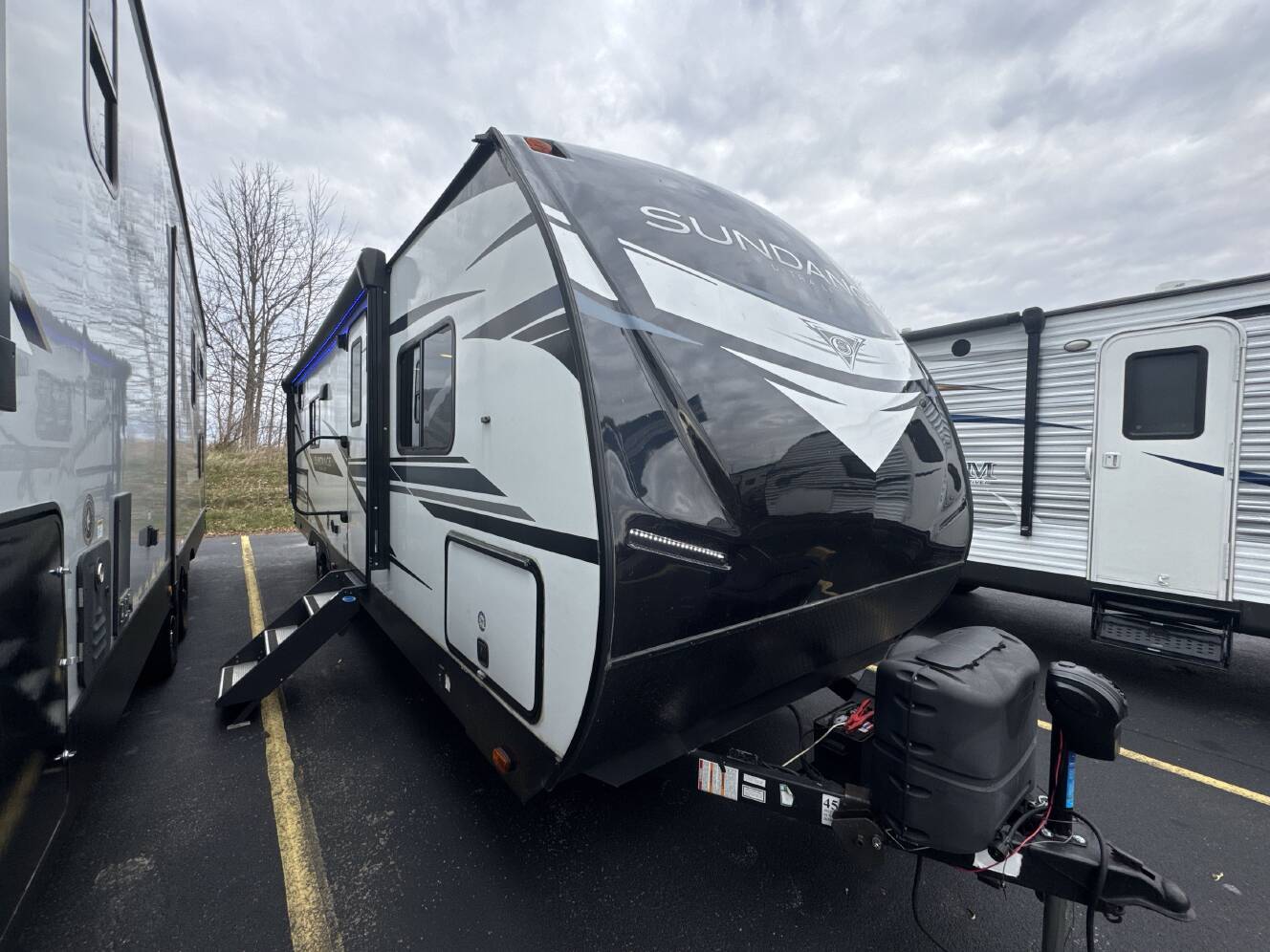 A photo of this 2022 Heartland SUNDANCE 265BH