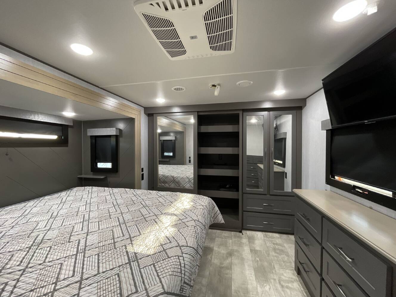 A photo of this 2023 Grand Design MOMENTUM 410TH