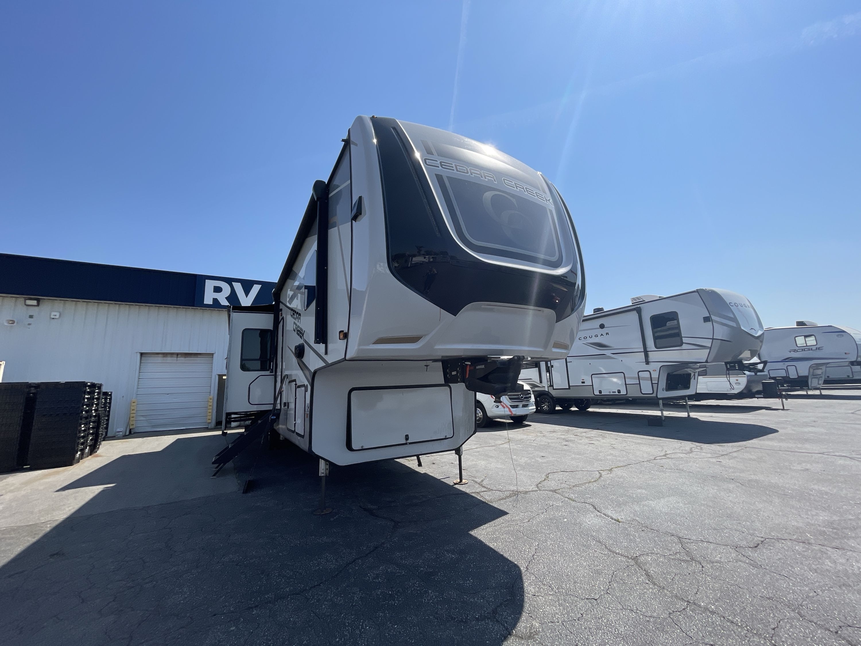 2022 Forest River CEDAR CREEK 375BHO RV