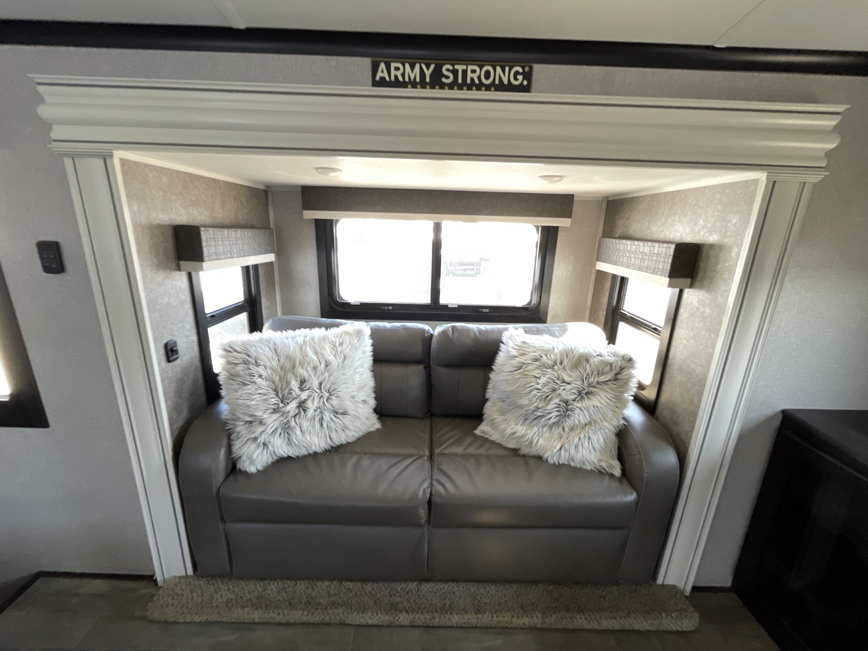 2021 Jayco NORTH POINT 387RDFS in coldwater MI