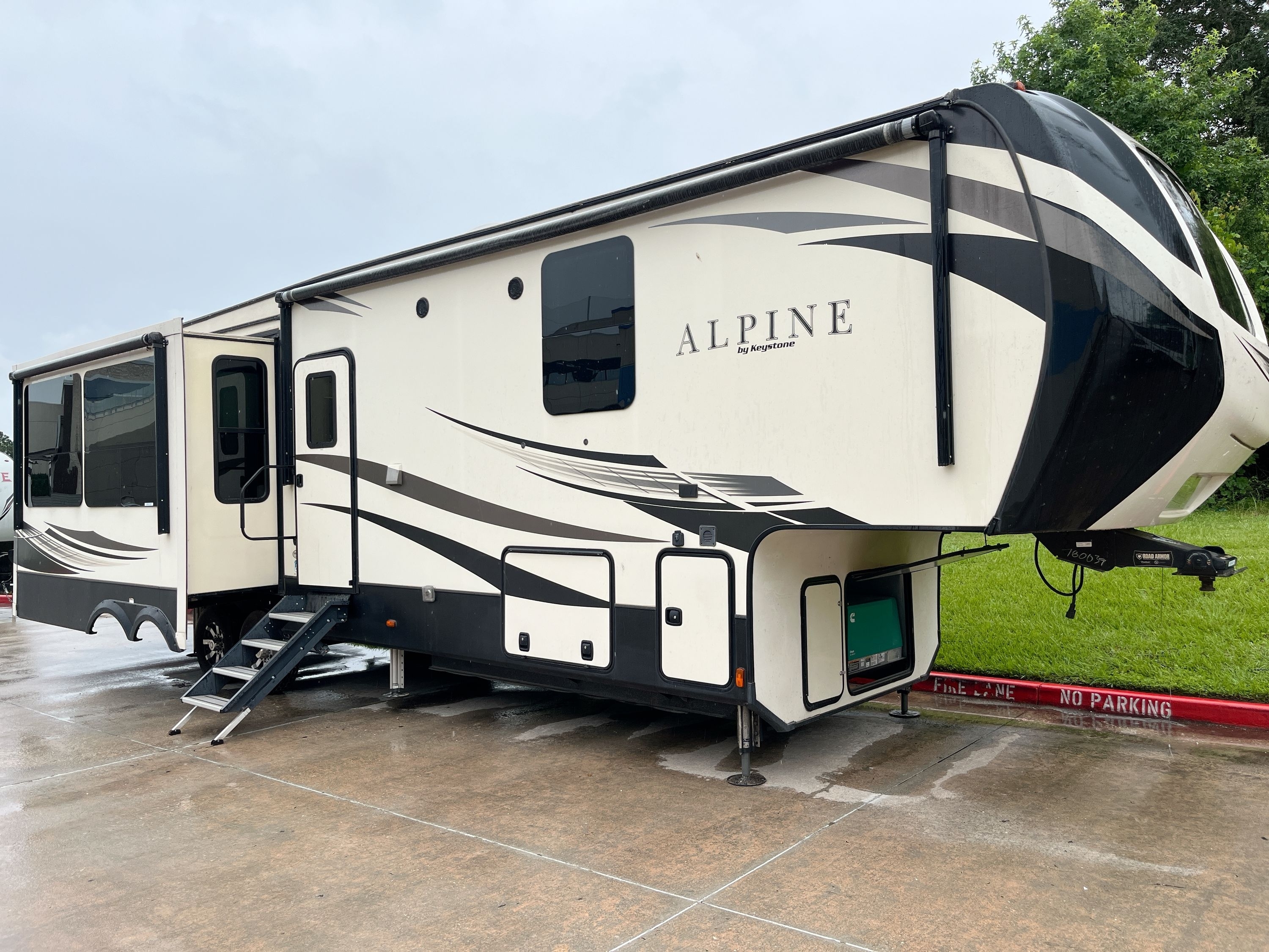 2020 Keystone ALPINE 3651RL in spring TX