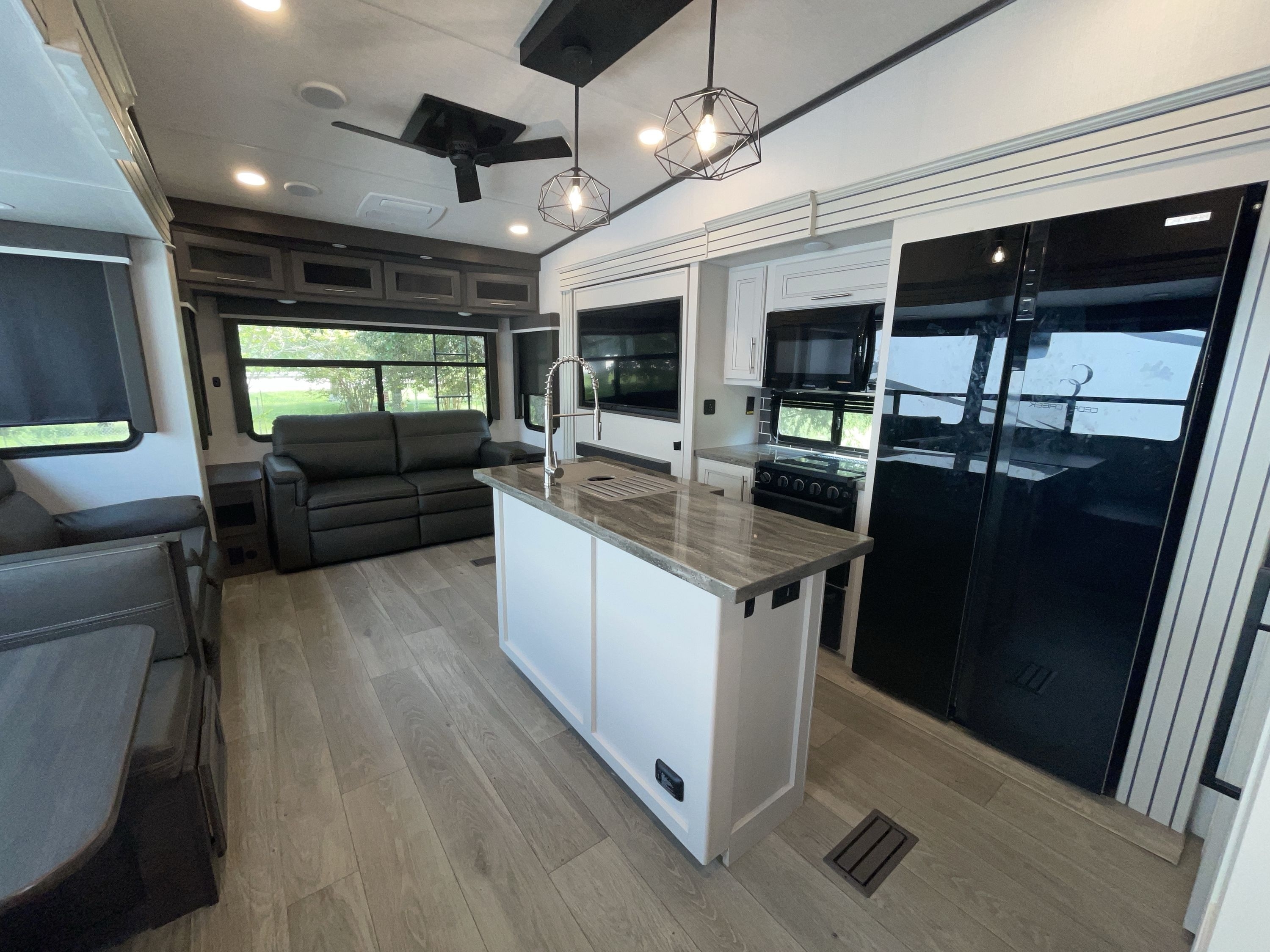 2025 Keystone COUGAR 360MBI in jacksonville FL