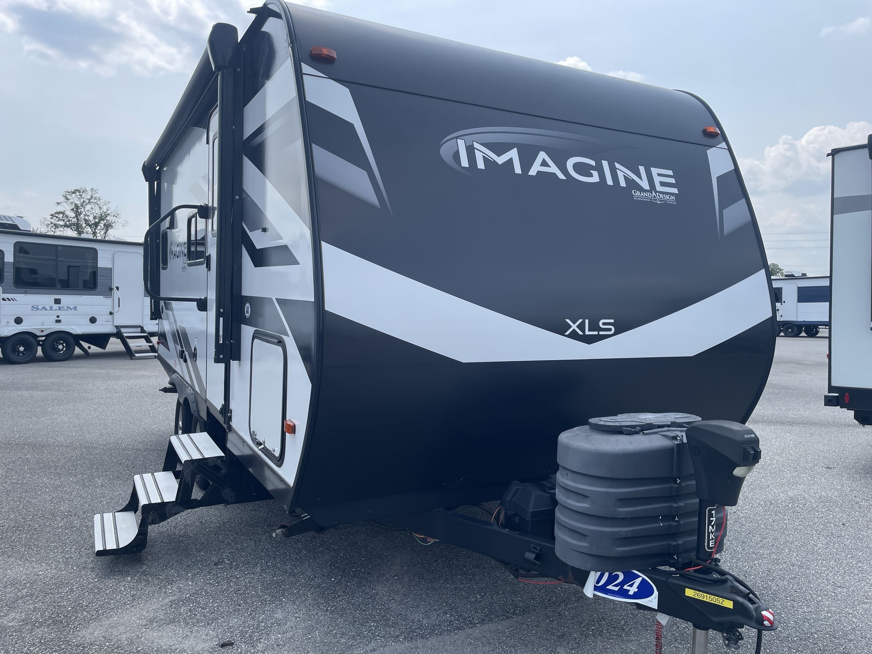 2024 Grand Design IMAGINE XLS 17MKE RV