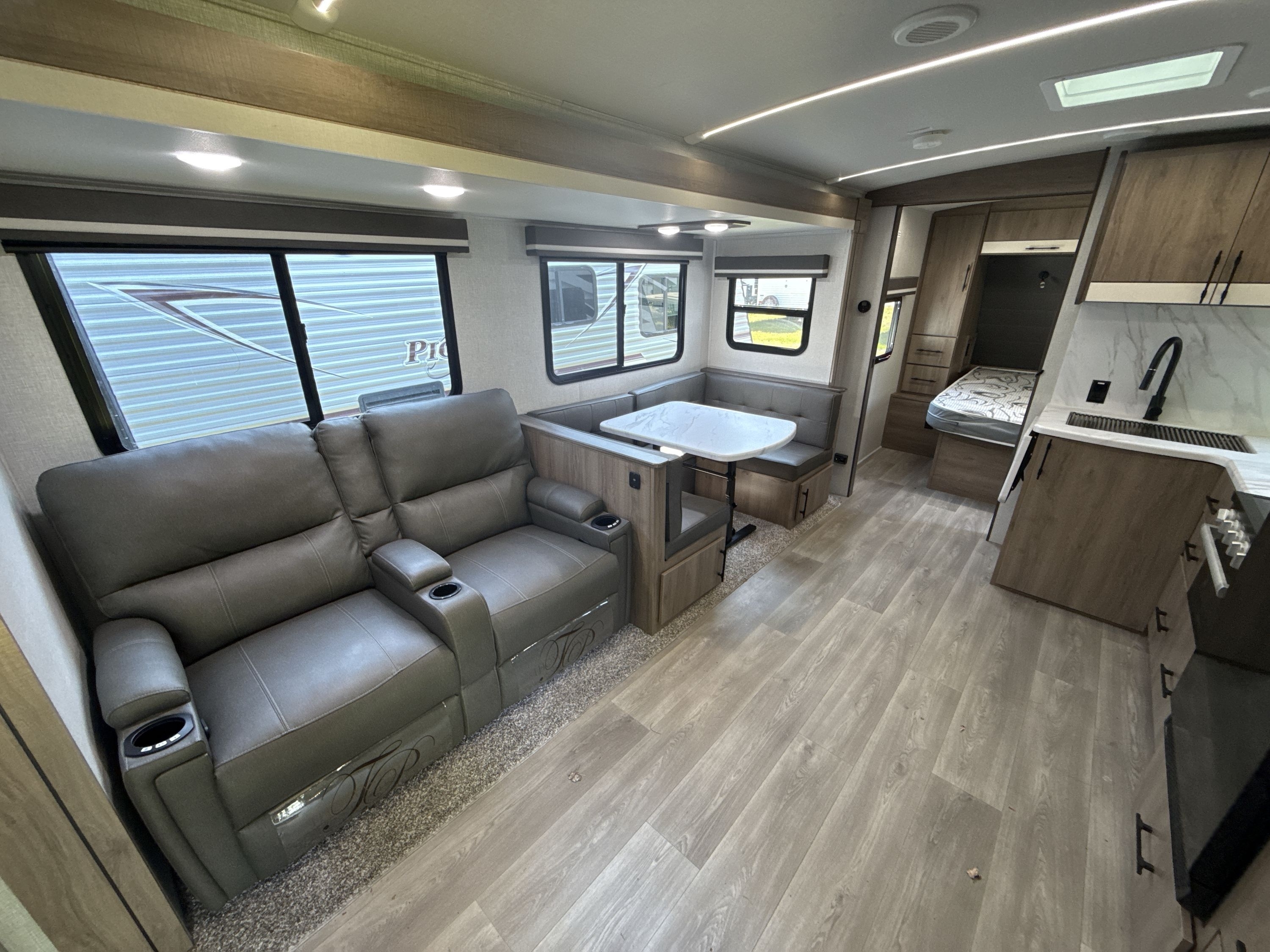 2024 Grand Design IMAGINE 2800BH in center conway NH