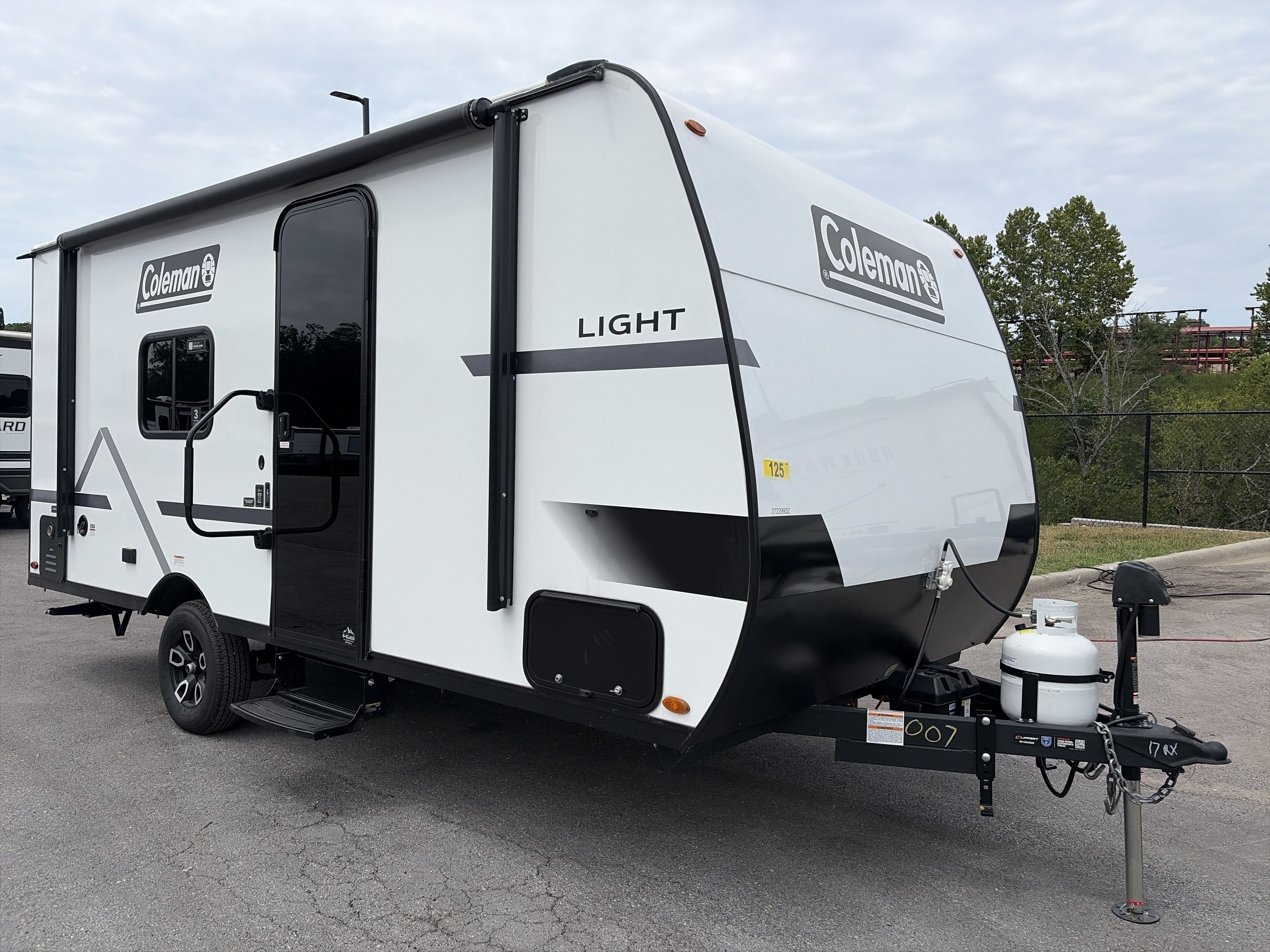 2026 Keystone COLEMAN LIGHT 17RX in branson MO