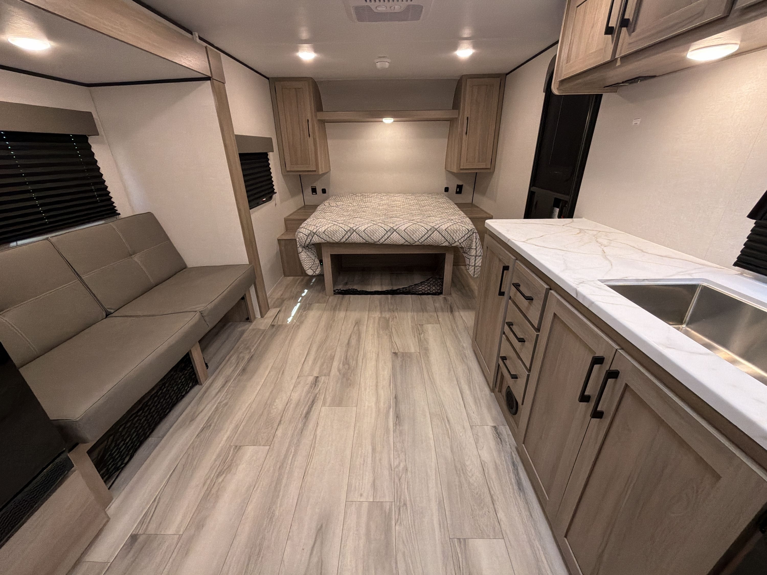 2025 Keystone COLEMAN LIGHT 18RX in longmont CO