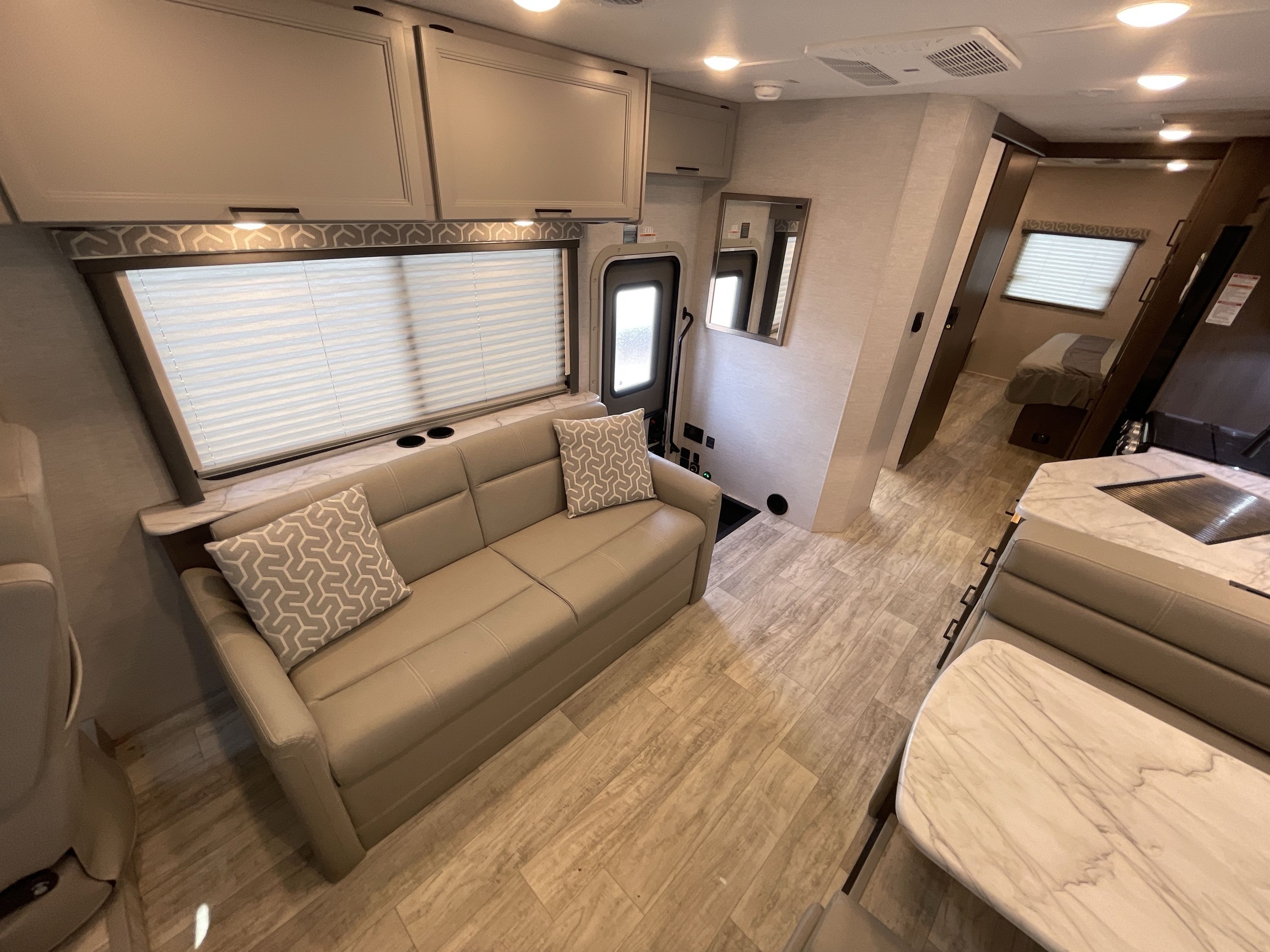 2025 Thor FREEDOM TRAVELER B30 in monticello MN
