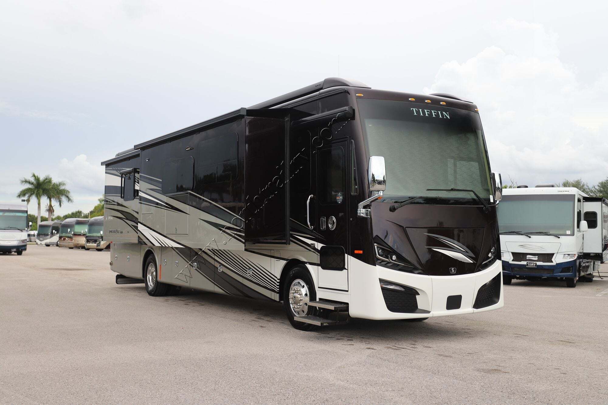 2026 Tiffin Motor Homes Phaeton 40IH in ft. myers FL
